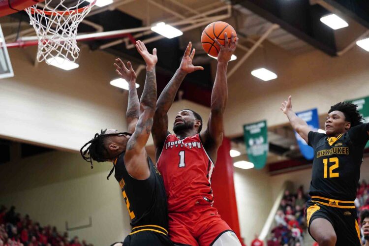 Youngstown State blasts Milwaukee, 87-58